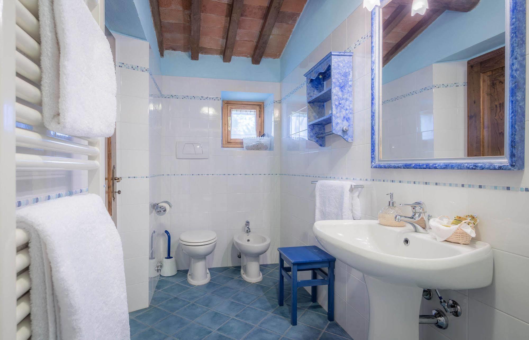 Le Cetinelle Guest House เกรเว อิน เคียนตี ภายนอก รูปภาพ